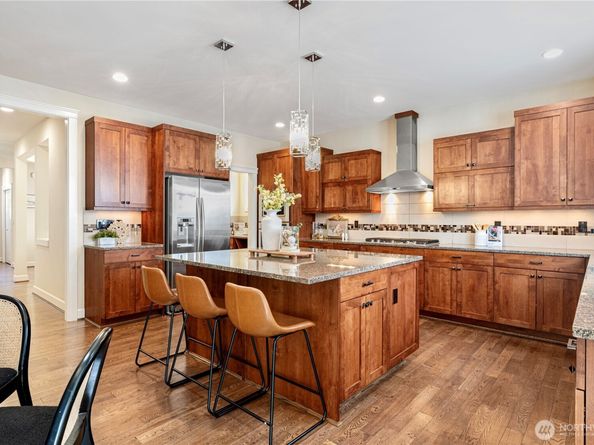 8910 125th Lane NE, Kirkland WA 98033