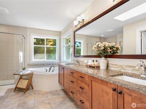 8910 125th Lane NE, Kirkland WA 98033