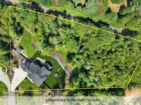 16242 NE 172nd Street, Woodinville WA 98072