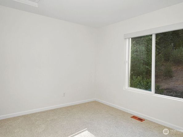 22617 42nd Place S 23, Kent WA 98032
