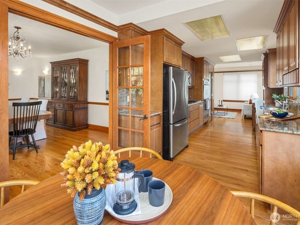 3920 50th Avenue NE, Seattle WA 98105