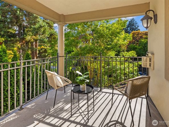 3920 50th Avenue NE, Seattle WA 98105