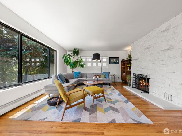 3516 NE 43rd Street, Seattle WA 98105