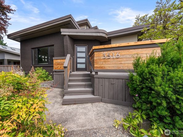 3516 NE 43rd Street, Seattle WA 98105