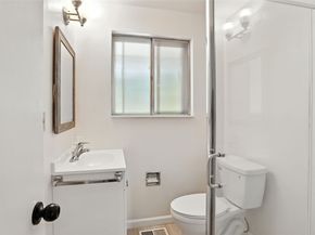11404 SE 180th Place, Renton WA 98055