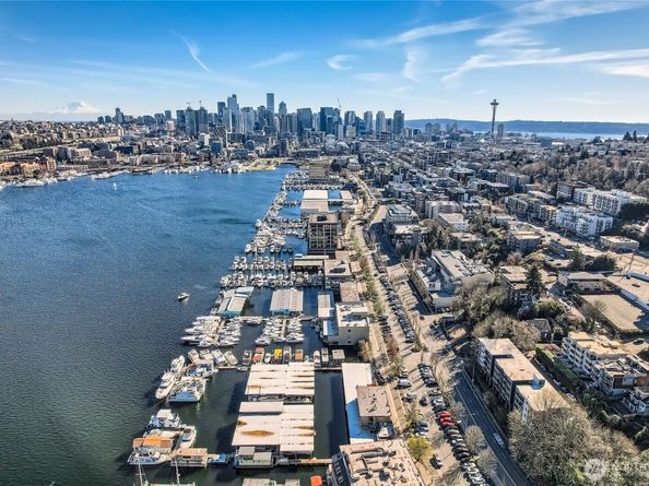 2040 Westlake Avenue N 17, Seattle WA 98109