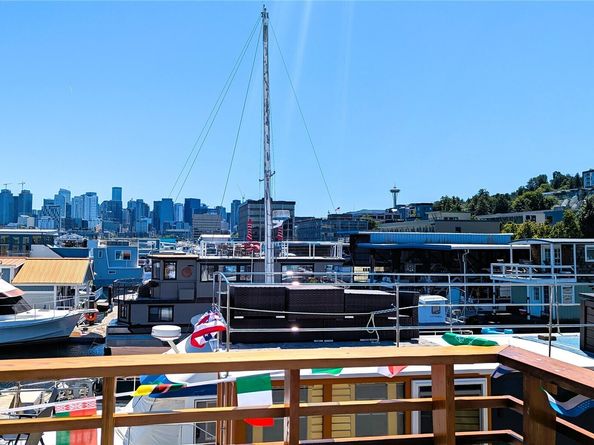 2040 Westlake Avenue N 17, Seattle WA 98109