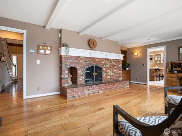 20215 24th Avenue NW, Shoreline WA 98177