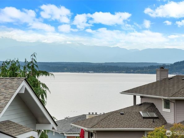 20215 24th Avenue NW, Shoreline WA 98177