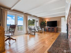 20215 24th Avenue NW, Shoreline WA 98177