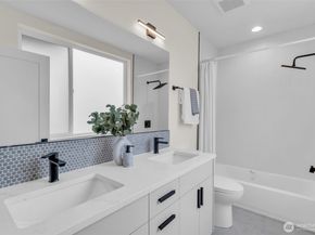 6402 Fauntleroy Way SW, Seattle WA 98136