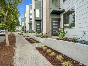 6402 Fauntleroy Way SW, Seattle WA 98136