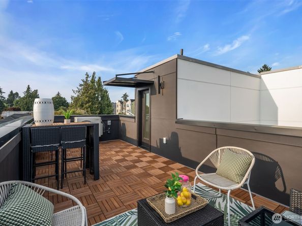6402 Fauntleroy Way SW, Seattle WA 98136