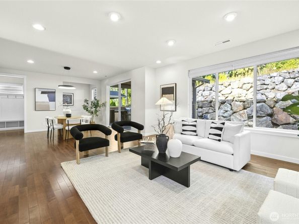 4996 233rd Avenue SE, Issaquah WA 98029