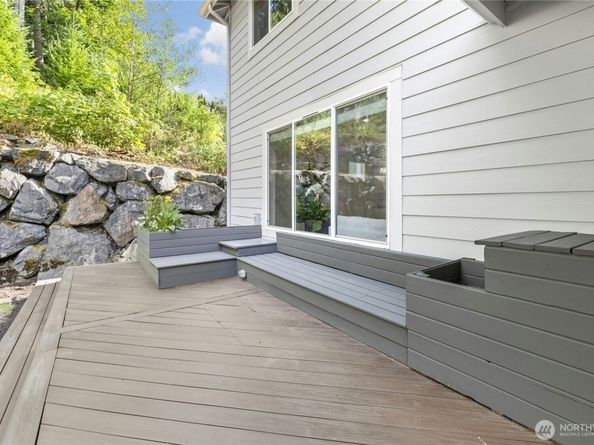 4996 233rd Avenue SE, Issaquah WA 98029