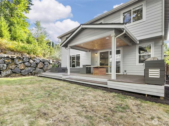 4996 233rd Avenue SE, Issaquah WA 98029