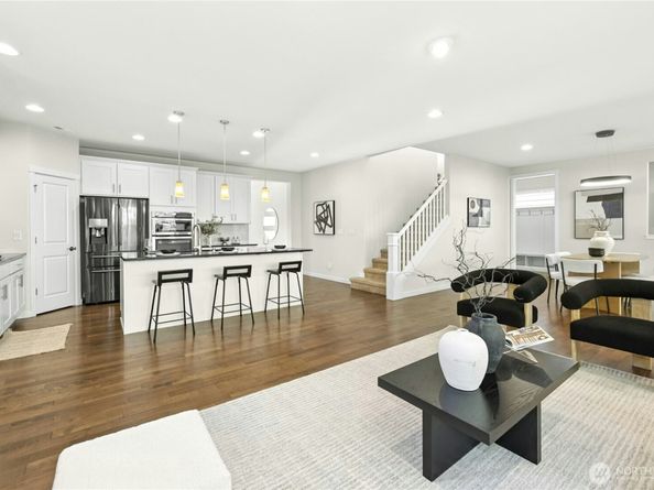 4996 233rd Avenue SE, Issaquah WA 98029