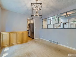 6529 NE Arrowhead Drive, Kenmore WA 98028