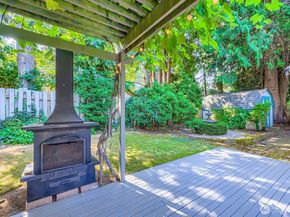 6529 NE Arrowhead Drive, Kenmore WA 98028