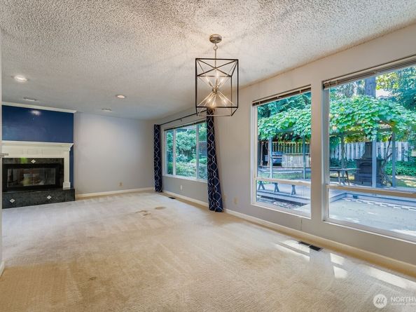6529 NE Arrowhead Drive, Kenmore WA 98028
