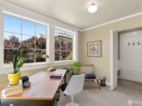 1812 16th Avenue 1, Seattle WA 98122