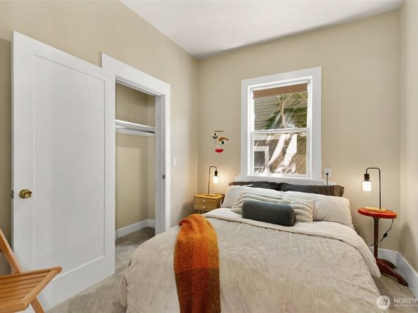 1812 16th Avenue 1, Seattle WA 98122