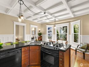 1812 16th Avenue 1, Seattle WA 98122