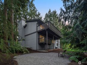 21812 SE 28th Street, Sammamish WA 98075