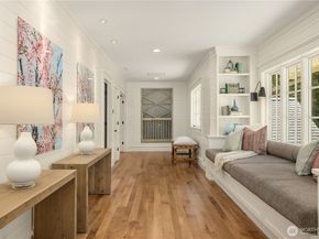 10218 Affirmed Lane NE, Bainbridge Island WA 98110