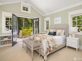 10218 Affirmed Lane NE, Bainbridge Island WA 98110