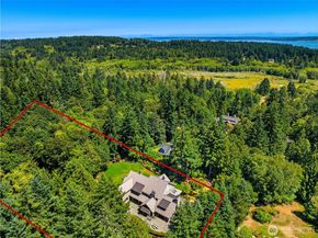 10218 Affirmed Lane NE, Bainbridge Island WA 98110