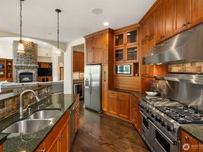 24270 SE 147th Place, Issaquah WA 98027