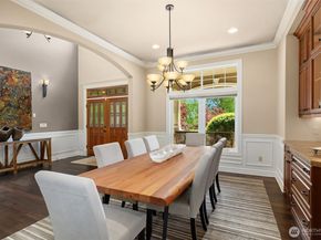 24270 SE 147th Place, Issaquah WA 98027