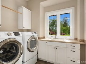 24270 SE 147th Place, Issaquah WA 98027