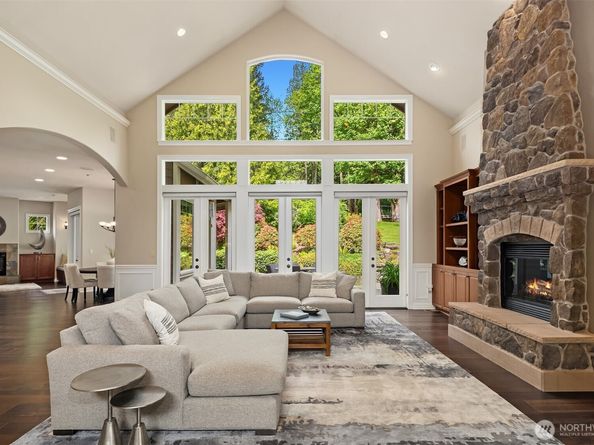24270 SE 147th Place, Issaquah WA 98027
