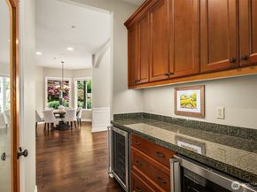 24270 SE 147th Place, Issaquah WA 98027