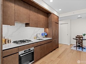 121 Stewart Street 2204, Seattle WA 98101