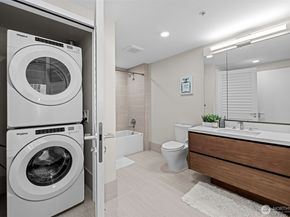 121 Stewart Street 2204, Seattle WA 98101