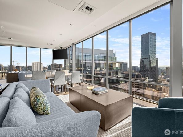 121 Stewart Street 2204, Seattle WA 98101
