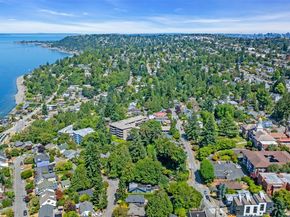 7019 47th Avenue SW 18, Seattle WA 98136