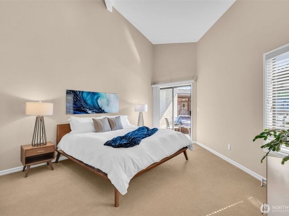 7019 47th Avenue SW 18, Seattle WA 98136