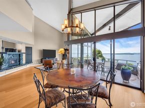 7019 47th Avenue SW 18, Seattle WA 98136