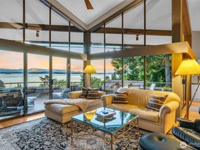7019 47th Avenue SW 18, Seattle WA 98136