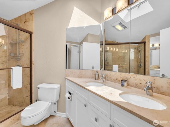 7019 47th Avenue SW 18, Seattle WA 98136