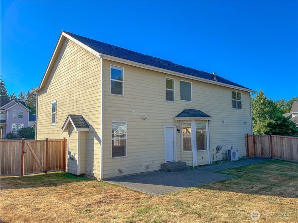 1257 Cameo Court NE, Poulsbo WA 98370