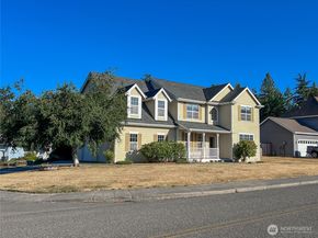 1257 Cameo Court NE, Poulsbo WA 98370