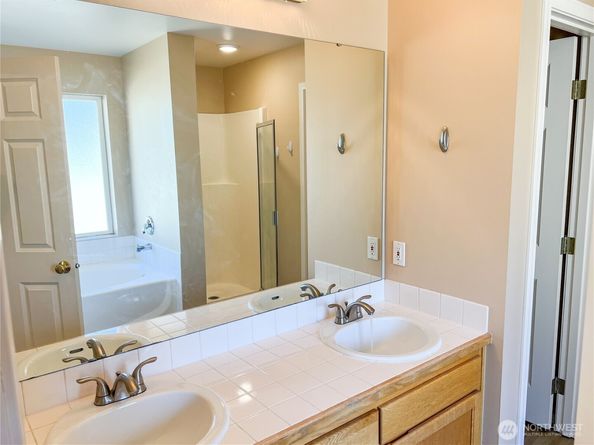 1257 Cameo Court NE, Poulsbo WA 98370