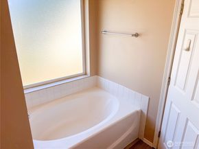 1257 Cameo Court NE, Poulsbo WA 98370
