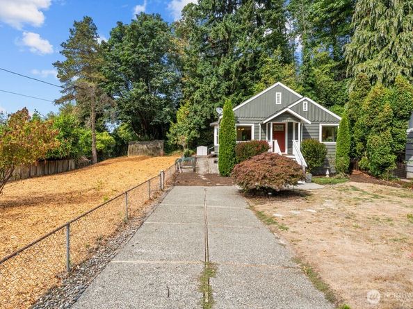 4160 SW Orchard Street, Seattle WA 98136