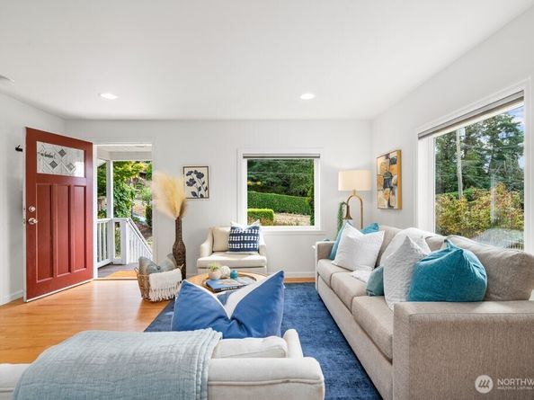 4160 SW Orchard Street, Seattle WA 98136